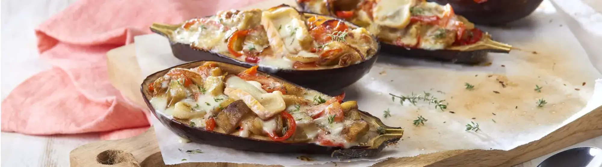 Aubergines farcies, gratinées au fromage