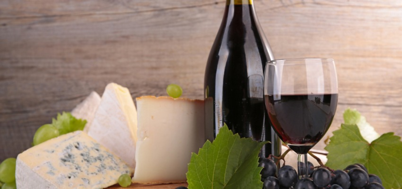 TH05_red-wine-and-cheese-picture-id535044671