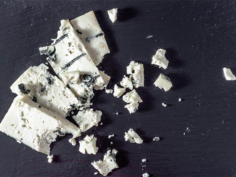 Pourquoi les fromages bleus sont-ils bleus ?