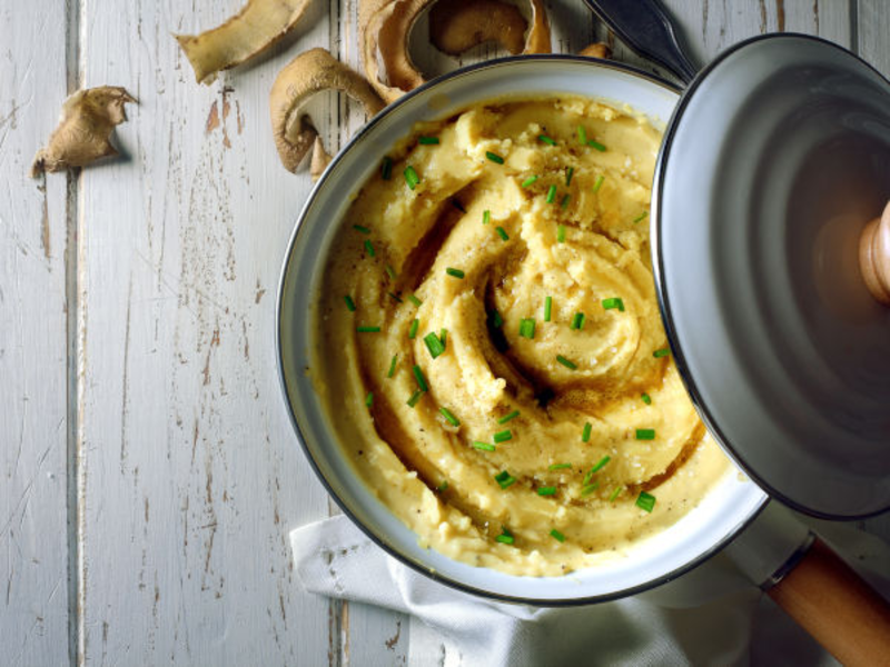 Purée de pomme de terre aux olives vertes et fromage frais