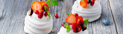 Pavlova fruits rouges et fromage frais