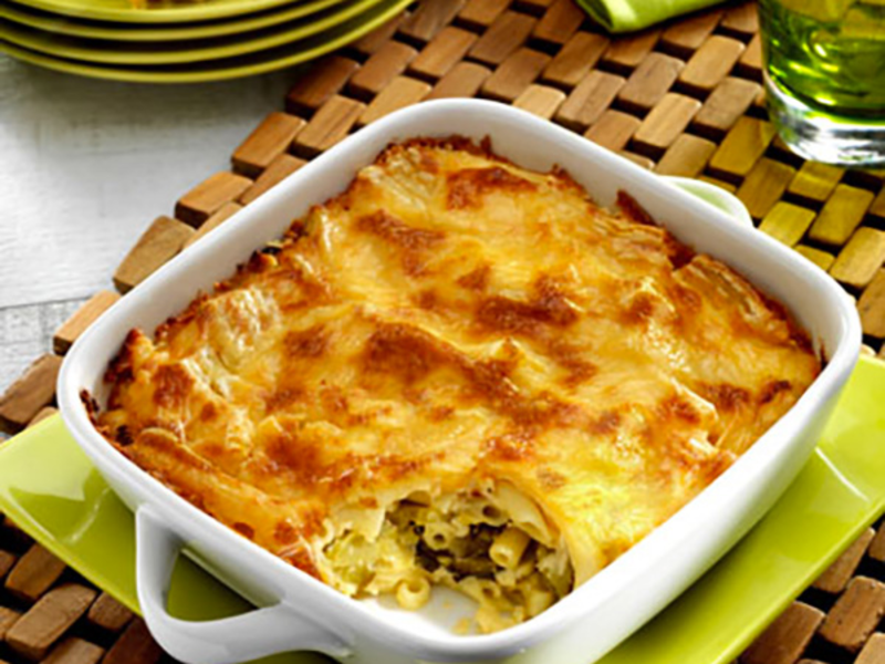 Gratin de courgette et macaronis au fromage à raclette