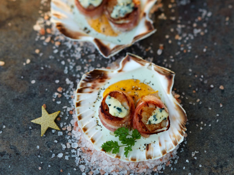 Coquilles Saint-Jacques au lard et fromage bleu