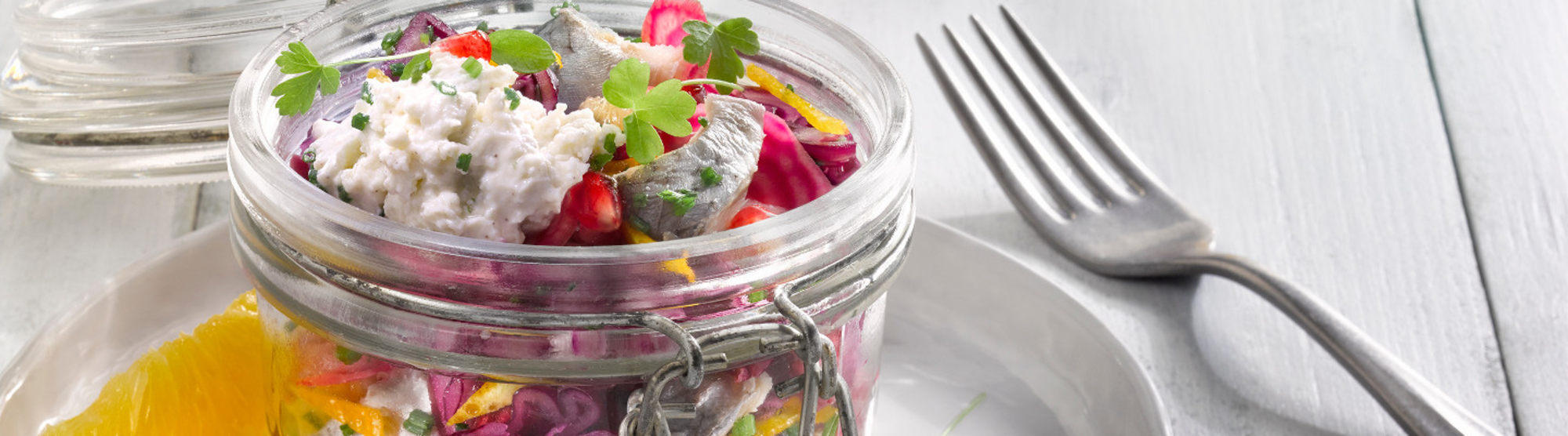 Salade de crudités au hareng et fromage ciboulette & échalotes