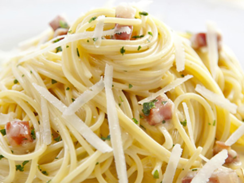 Pâtes carbonara au parmesan