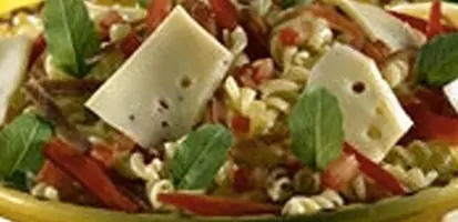 Salade de torsades au basilic et au fromage