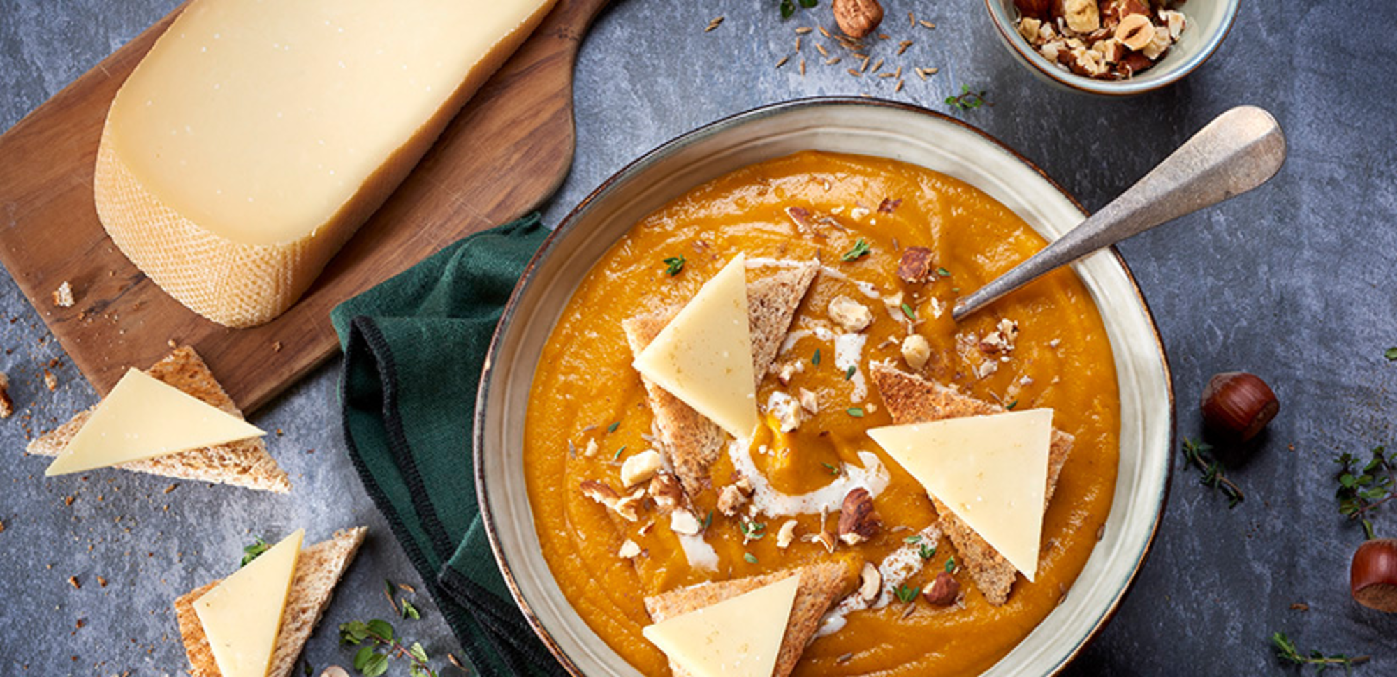 Soupe de potiron aux épices & fromage