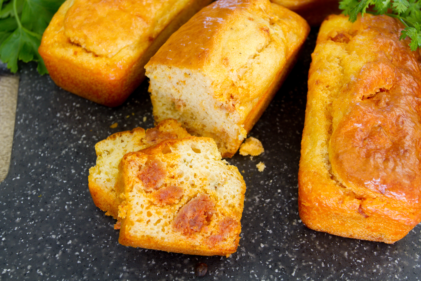 Cake chorizo chèvre - Adobe Stock