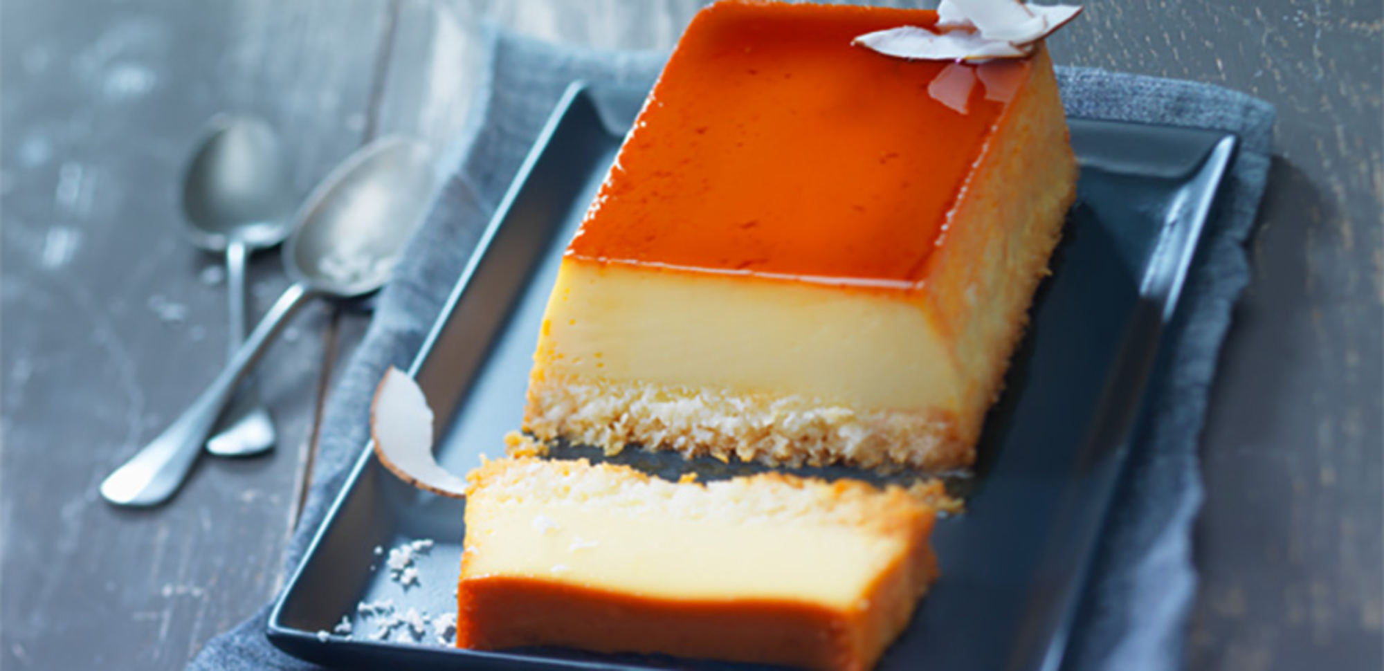 Flan caramel, coco et fromage frais