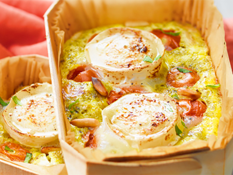 Clafoutis aux tomates cerise, pesto et bûche de chèvre