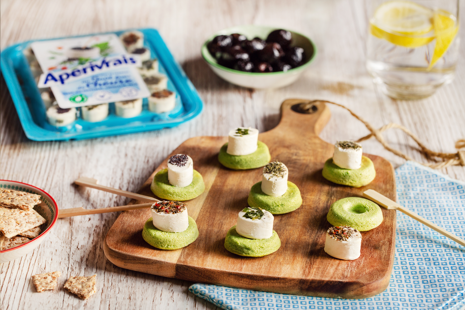 Flans de petits pois avec bouchées au chèvre, avec pack