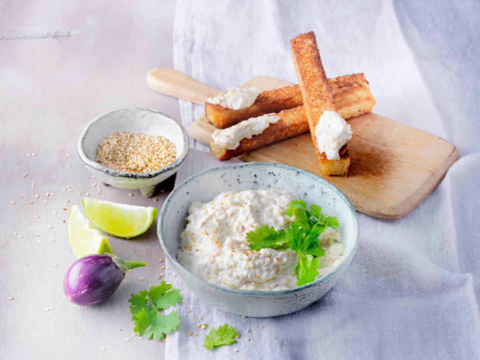 Caviar d'aubergine au fromage frais et sésame