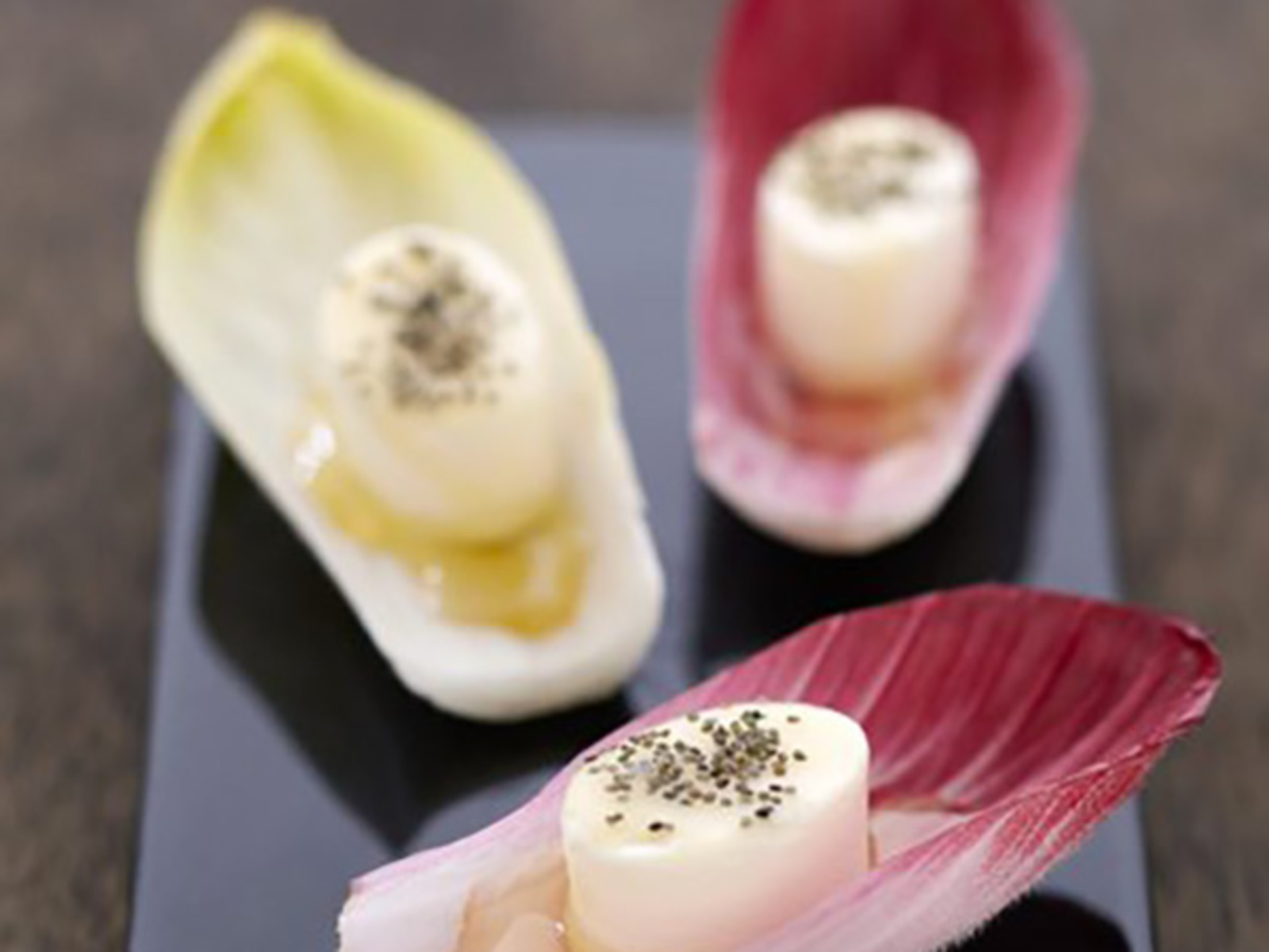 TH01_petales-d-endives-fromage-frais-et-miel