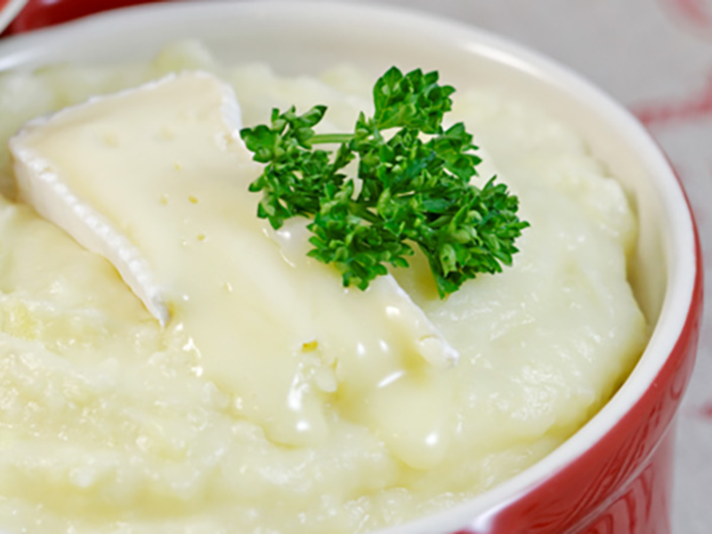 Purée de pommes de terre au camembert