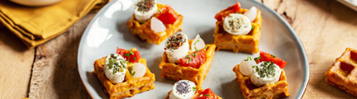 Gaufres salées aux fromages apéritifs ail et fines herbes