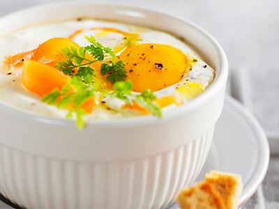 4 recettes d'œufs cocotte au fromage