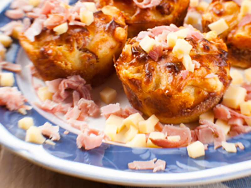 Muffins salés au jambon et fromage à raclette