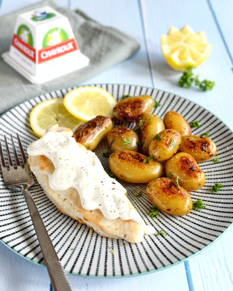 Blanc de poulet, sauce citron et chèvre frais