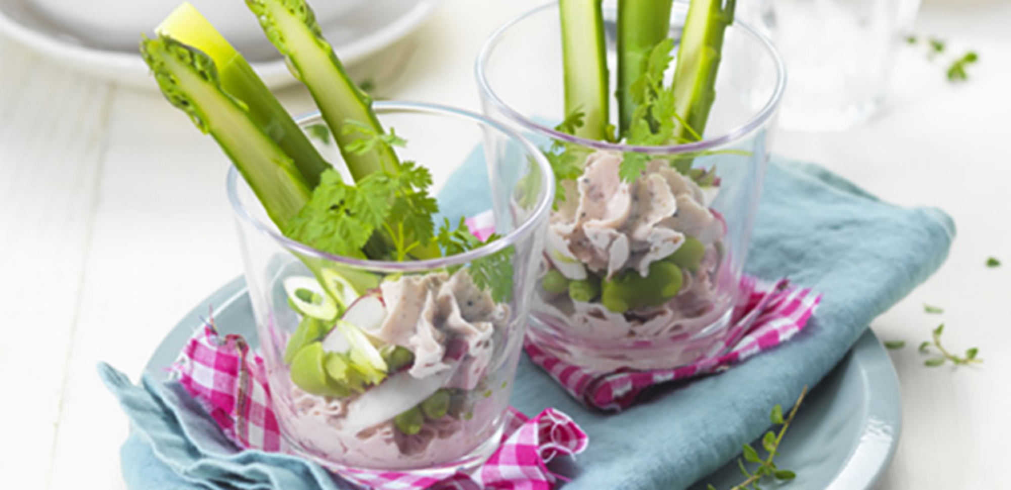 Verrine printanière au fromage frais aromatisé