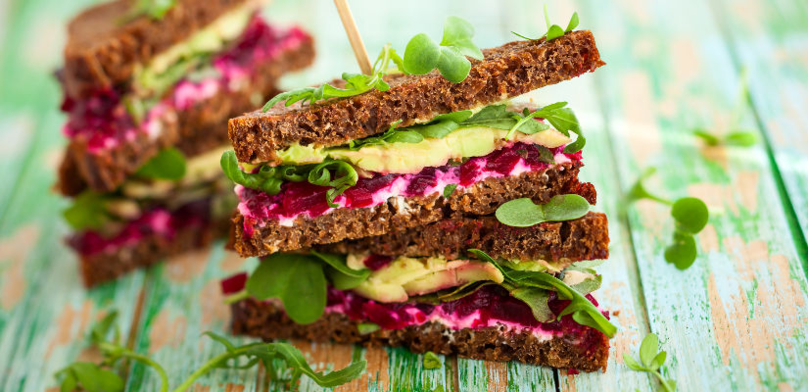 sandwich pain integral betterave avocat