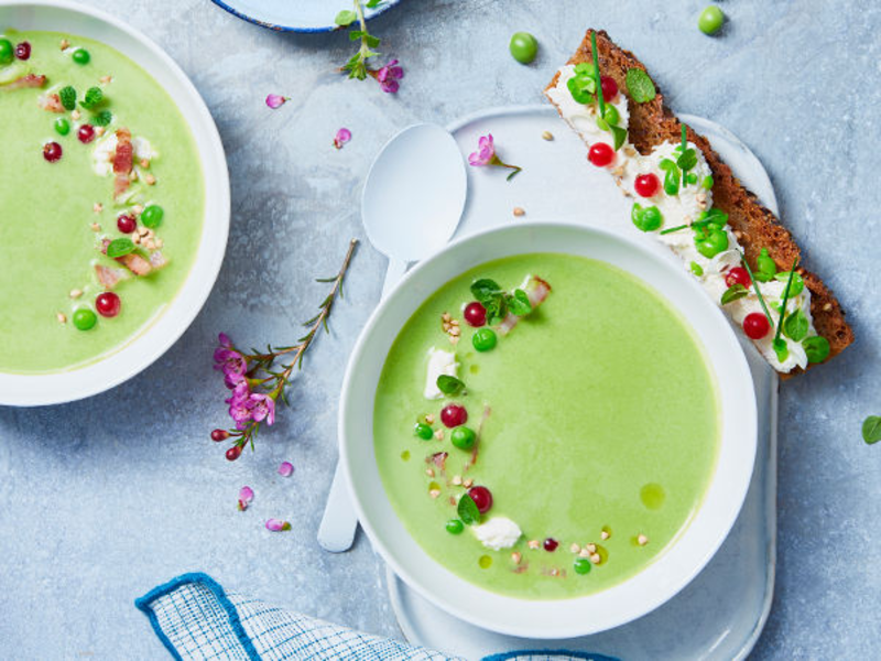 Velouté glacé de petits pois au fromage frais