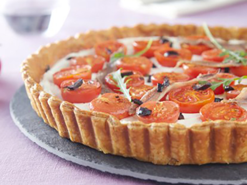 Tarte fine à la niçoise et au fromage frais