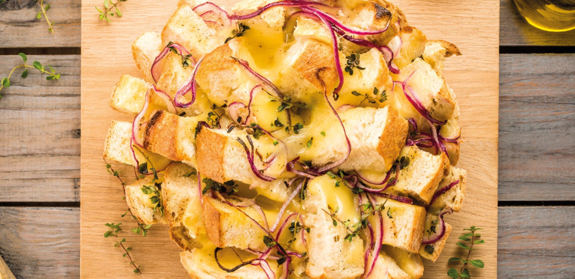 Pain apéritif à partager au fromage à raclette