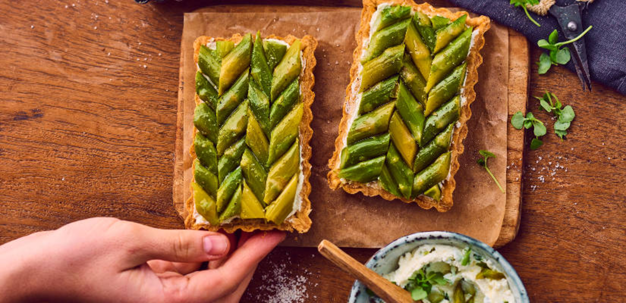 TH05_preparation-tarte-fromage-frais-asperges-vertes-3