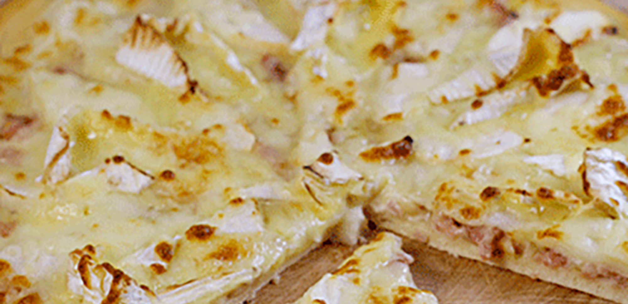 Pizza normande au camembert