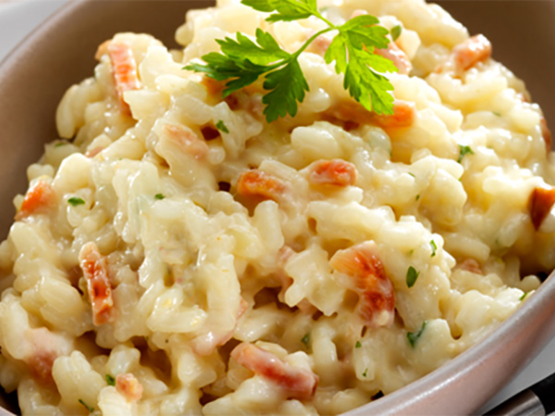 Risotto aux lardons, oignons et fromage à raclette