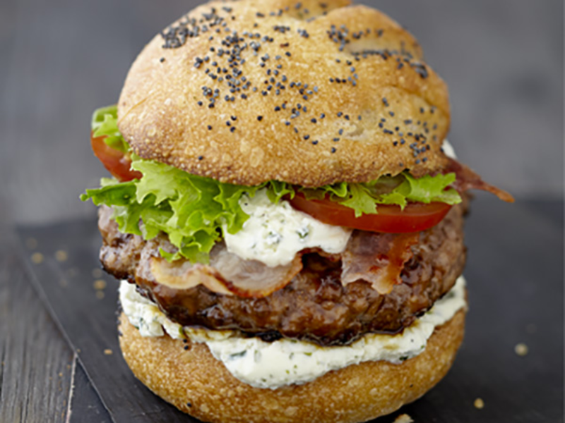 Burger de bœuf au fromage frais ail & fines herbes