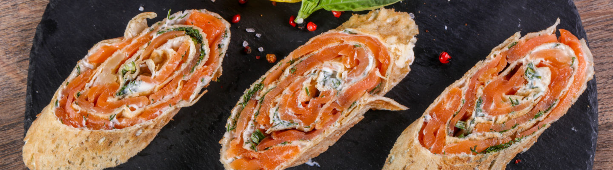 Galette nordique saumon fumé, fromage frais ail et fines herbes