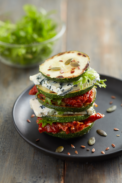 Mille-feuille de courgette au fromage bleu