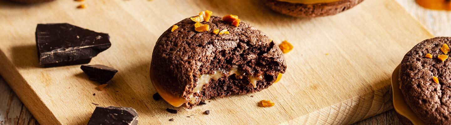 Cookie-brownie à la crème caramel et fromage frais
