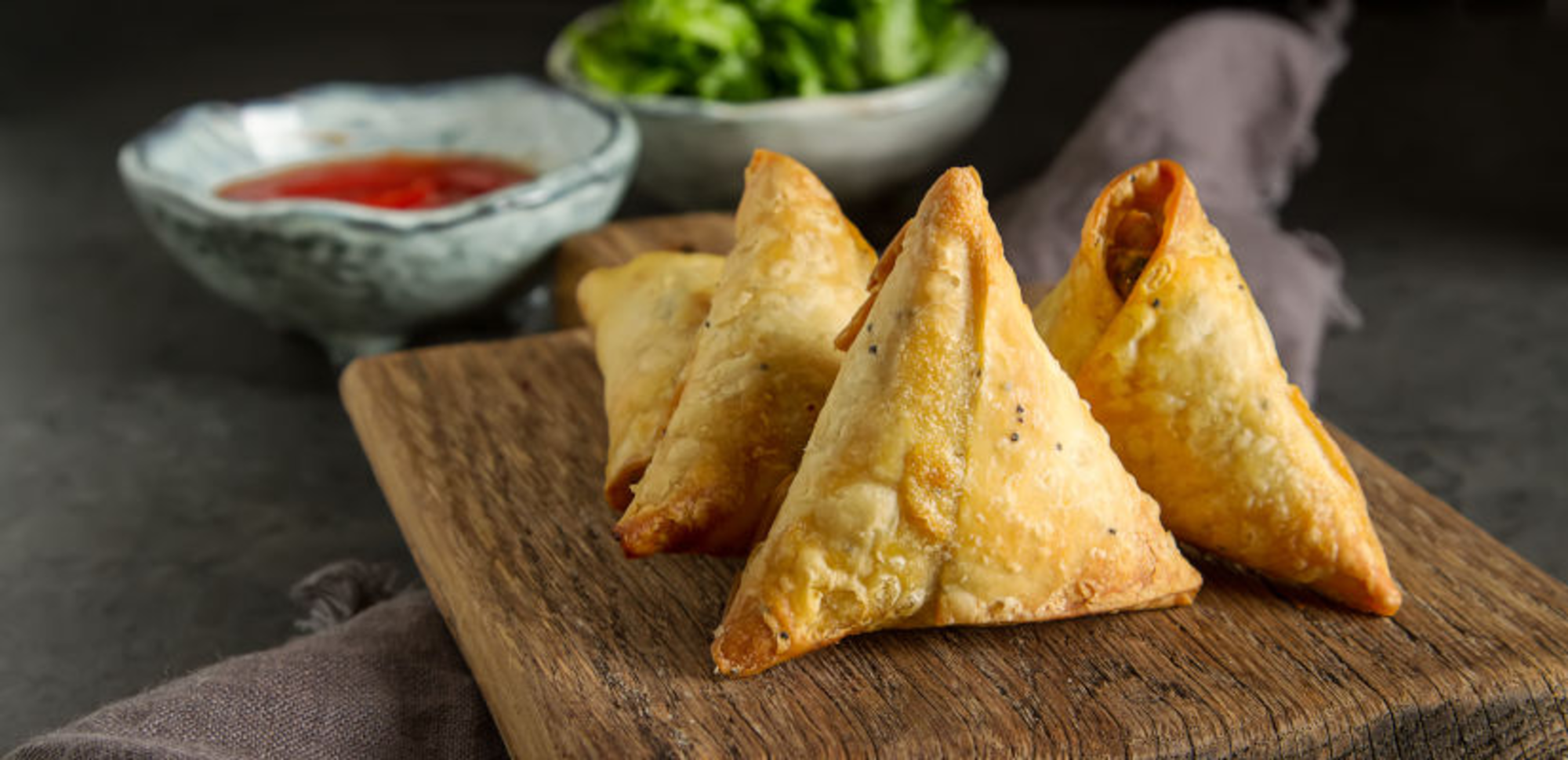 TH05_samoussa-de-thon-tomate-et-fromage-frais_adobe
