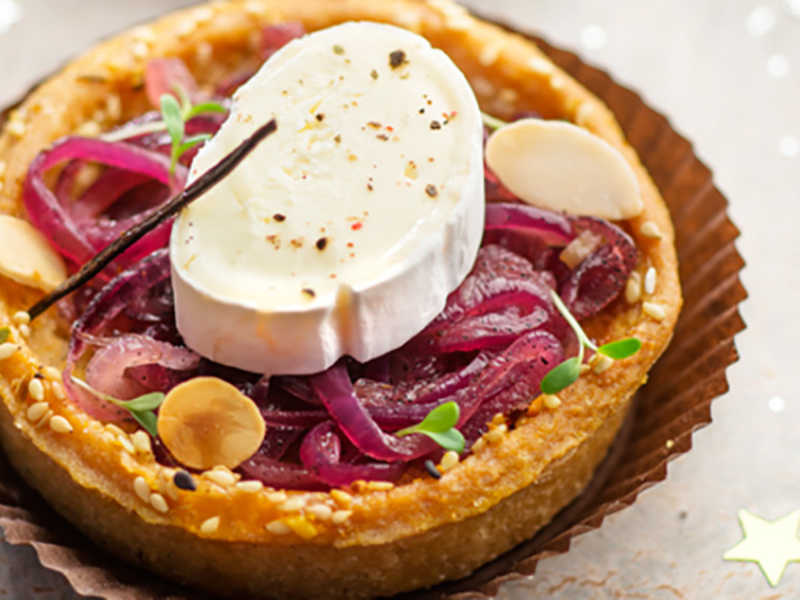 Tartelettes au confit d’oignon et fromage