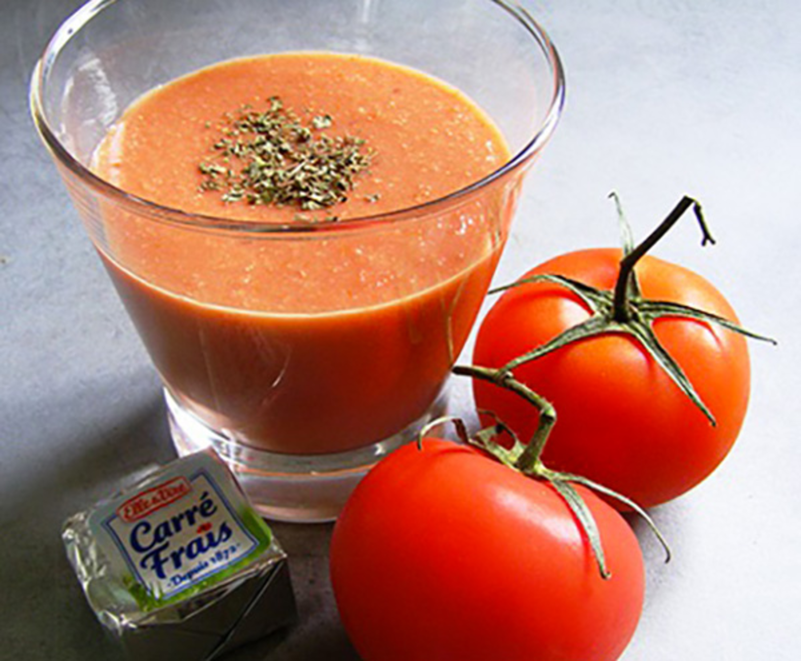 TH06_gaspacho-rouge-au-carre-frais