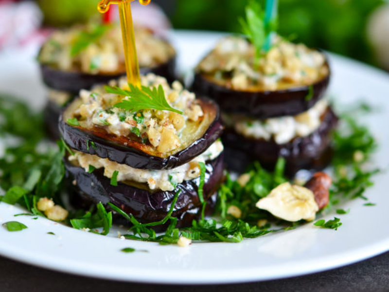 Millefeuille d'aubergine au chèvre frais