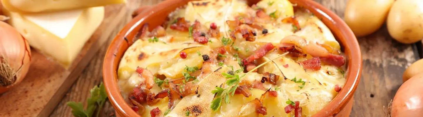 Pommes de terre au reblochon : notre recette de tartiflette