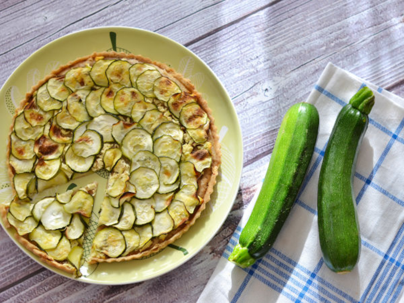 Tarte courgettes, fromage de chèvre et ciboulette