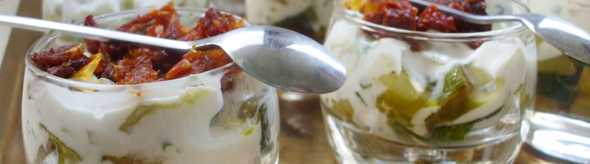 Verrine de fromage de chèvre frais, courgettes et sardines