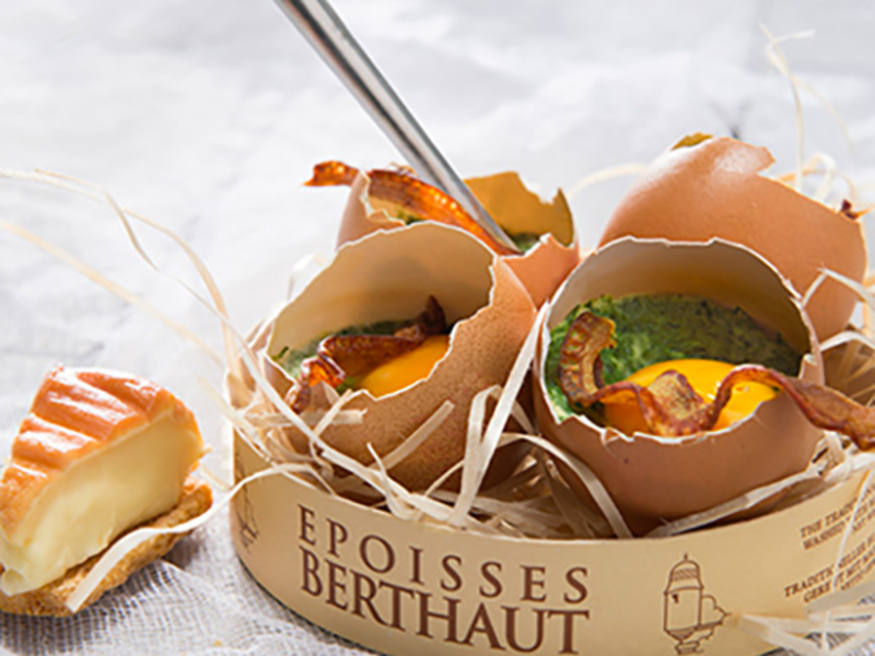 Oeufs cocotte au fromage et bacon