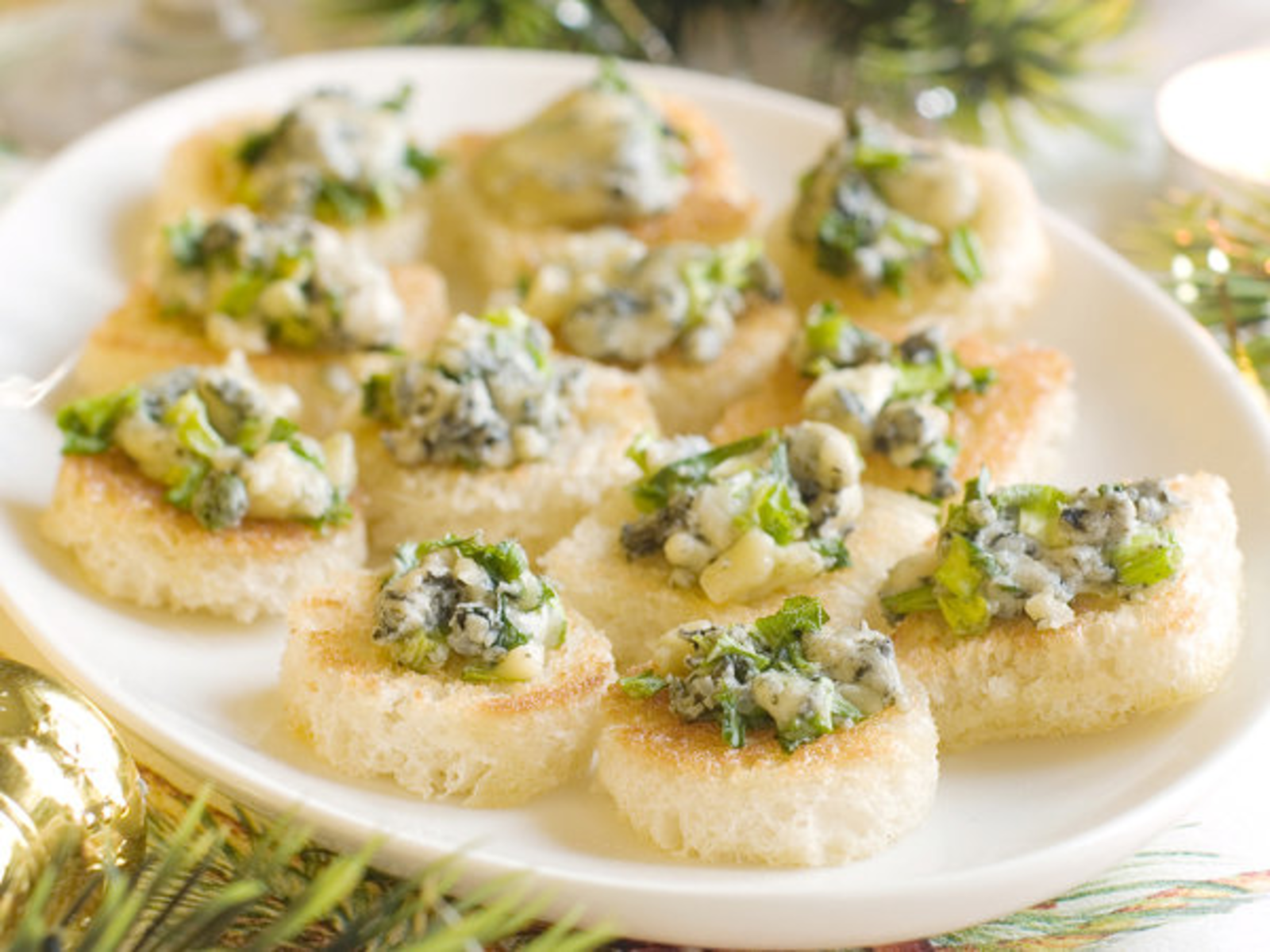 Toasts au roquefort