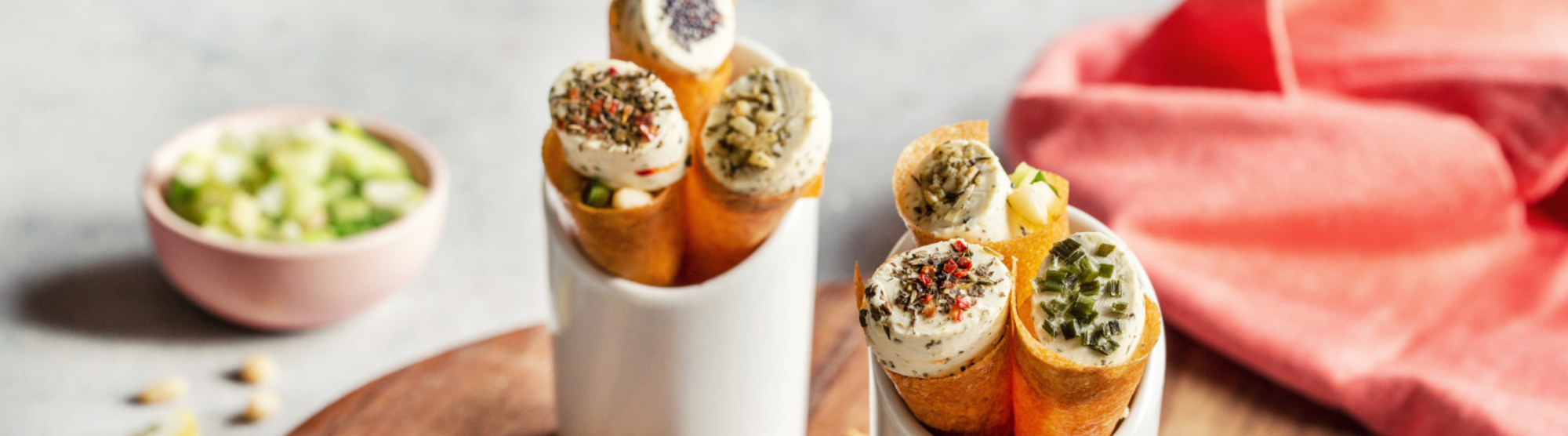 Cornets de brick aux fromages apéritifs ail et fines herbes
