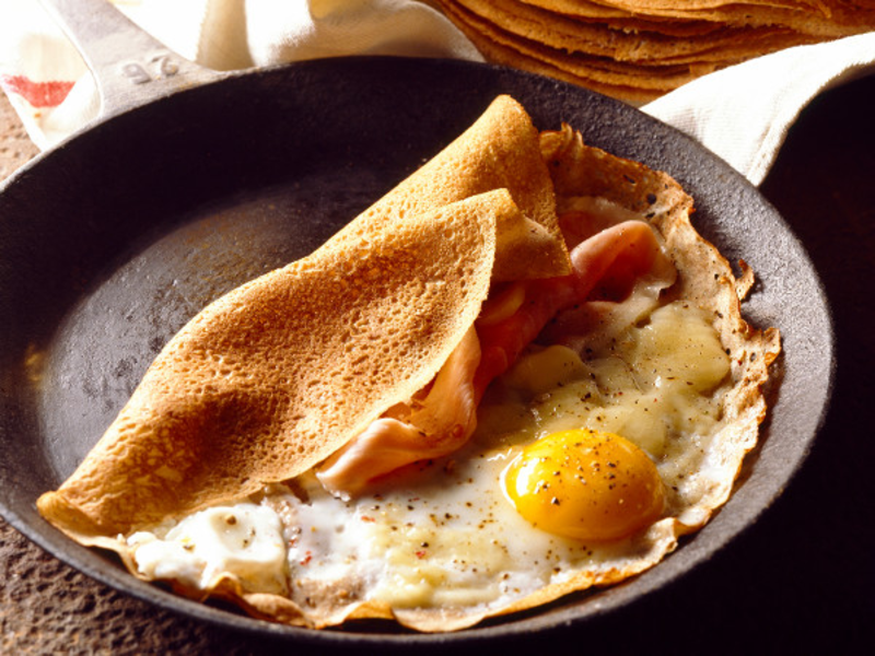 Crêpe jambon, fromage, œuf