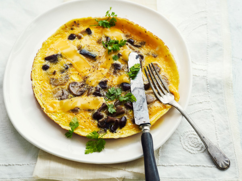 Omelette aux champignons et fromage