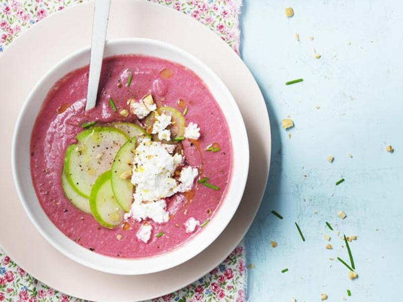 Soupe de betterave au chèvre frais