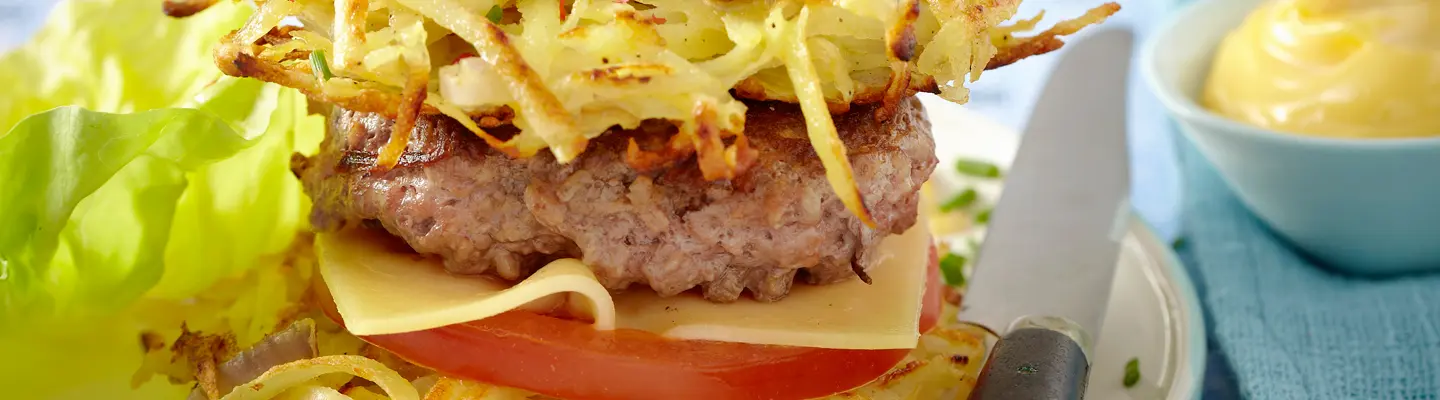 Hamburger maison au fromage : sans pain... on fait comment ?