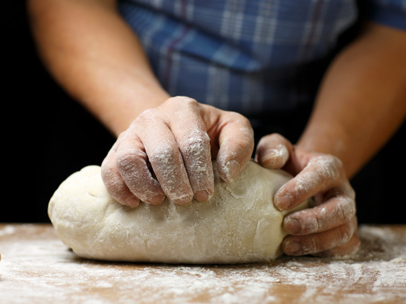 Pâte à pizza : plutôt toute prête ou toute faite ?