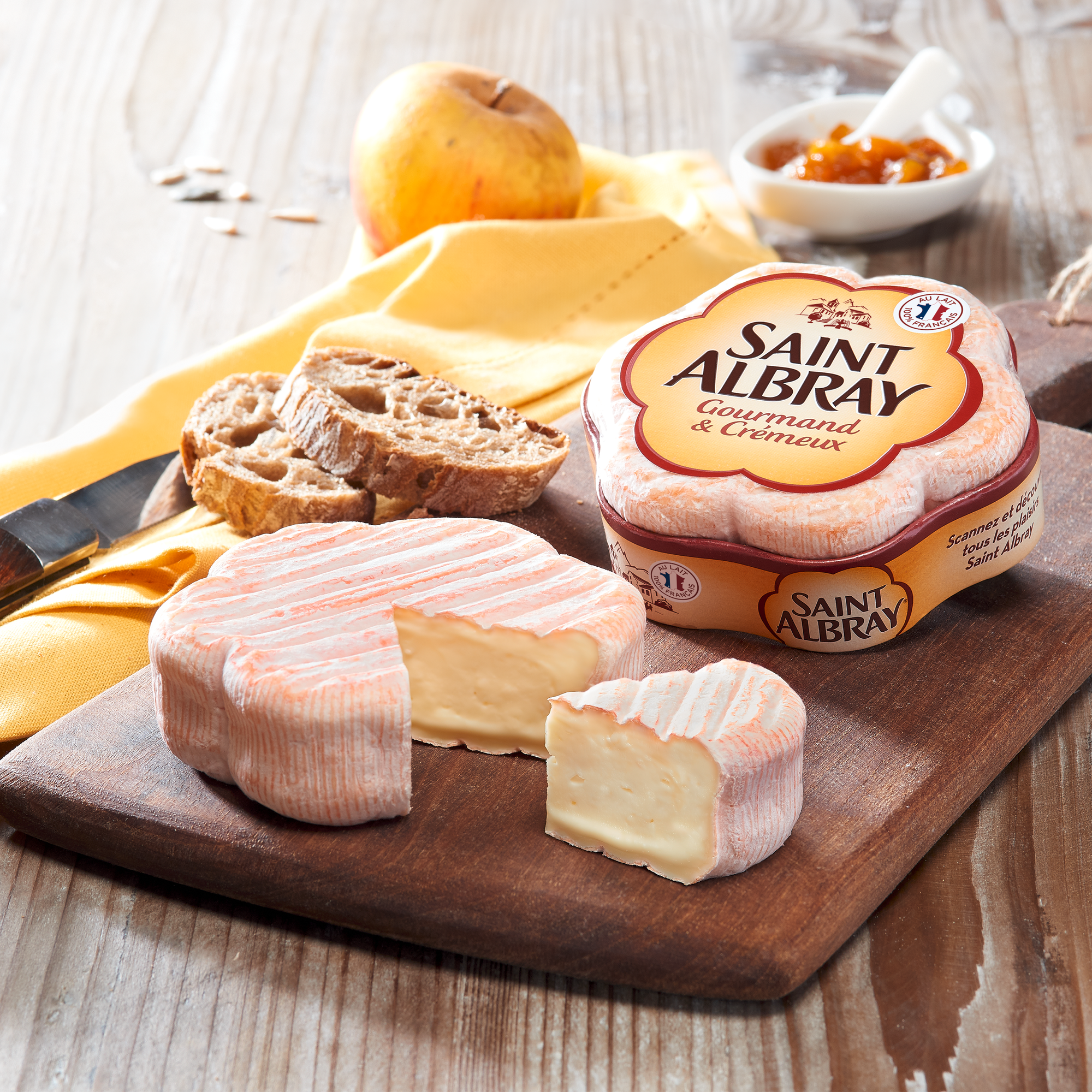 Saint Albray® 200g avec pomme et pain (sticker 2023)